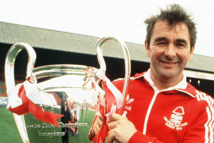 Sport, Football, England, 1980, Nottingham Forest manager Brian Clough with the European Cup trophy  (Photo by Bob Thomas/Getty Images)